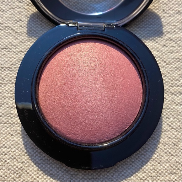 MAC Mineralize Blush NIB - Picture 2 of 2